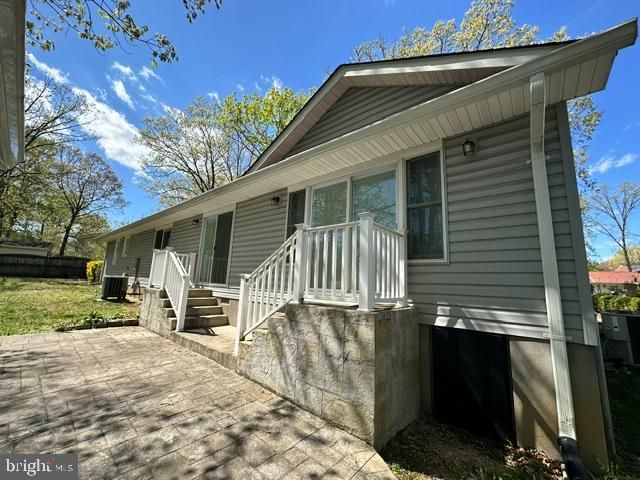 310 AZALIA DR, Fredericksburg, VA 22408