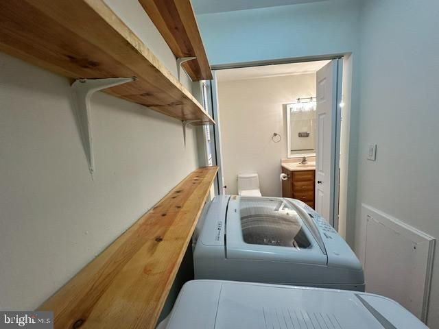 310 AZALIA DR, Fredericksburg, VA 22408