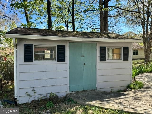 310 AZALIA DR, Fredericksburg, VA 22408