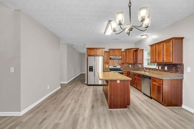 142 Nobility Lane, Mcdonough, GA 30252