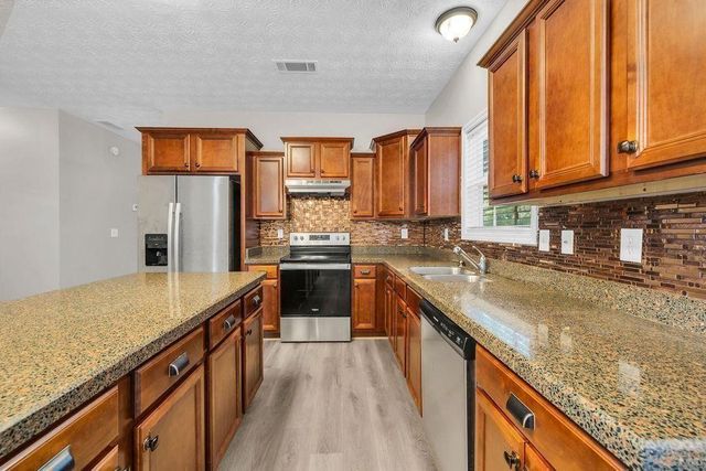142 Nobility Lane, Mcdonough, GA 30252