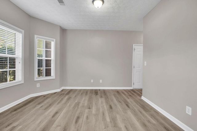 142 Nobility Lane, Mcdonough, GA 30252