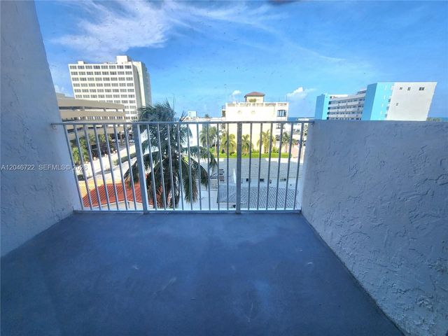 211 S Ocean Drive 501, Hollywood, FL 33019