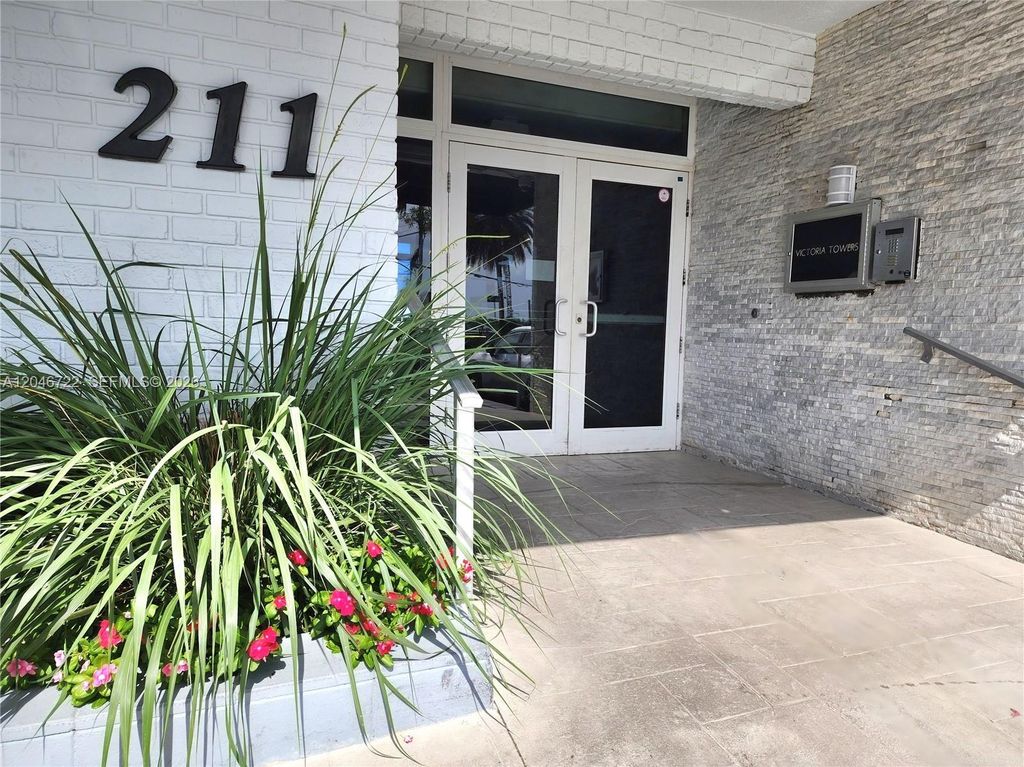 211 S Ocean Drive 501, Hollywood, FL 33019