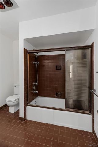 42467 Eldon Avenue, Clinton Township, MI 48038