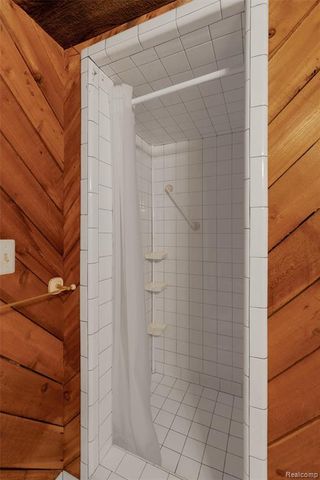 42467 Eldon Avenue, Clinton Township, MI 48038