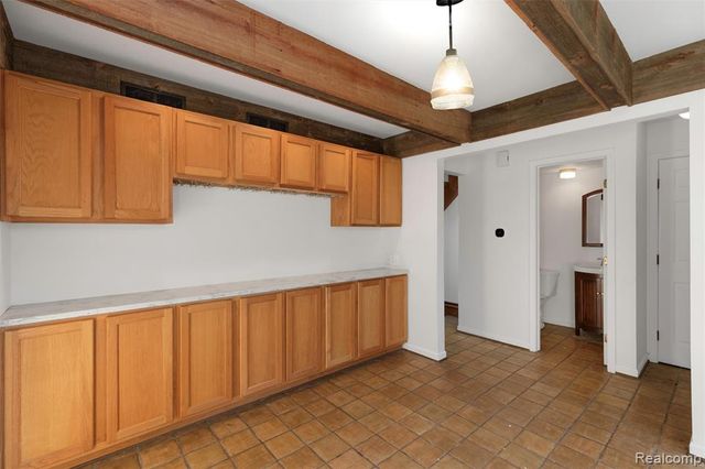 42467 Eldon Avenue, Clinton Township, MI 48038