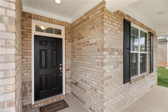 410 Salem Grace Street, Kernersville, NC 27284