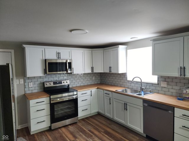 8738 Walma Drive, Indianapolis, IN 46219