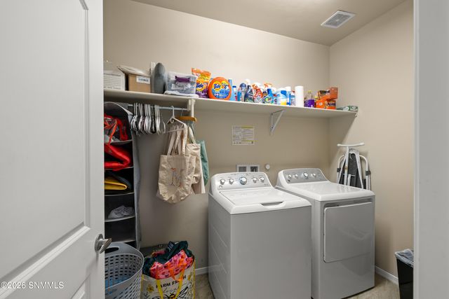 3660 Albion Avenue, Las Cruces, NM 88012