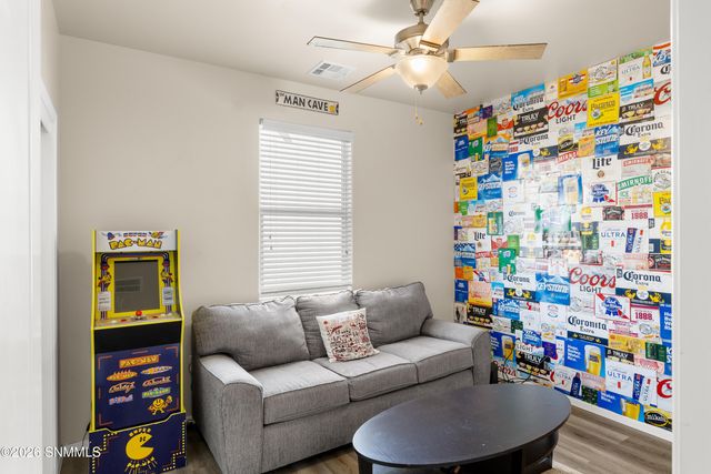 3660 Albion Avenue, Las Cruces, NM 88012