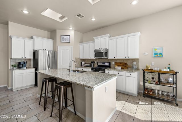 3660 Albion Avenue, Las Cruces, NM 88012