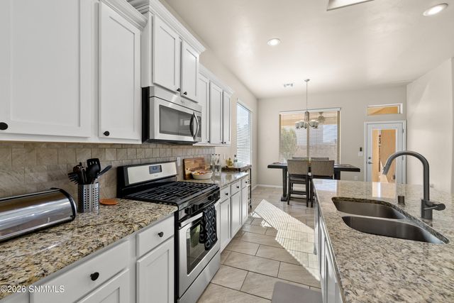 3660 Albion Avenue, Las Cruces, NM 88012