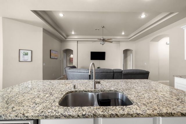 3660 Albion Avenue, Las Cruces, NM 88012