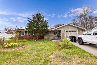 428 Hovenden Ave, Brockton, MA 02302
