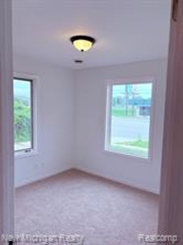 4469 S Saginaw Street, Burton, MI 48529