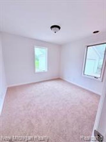 4469 S Saginaw Street, Burton, MI 48529