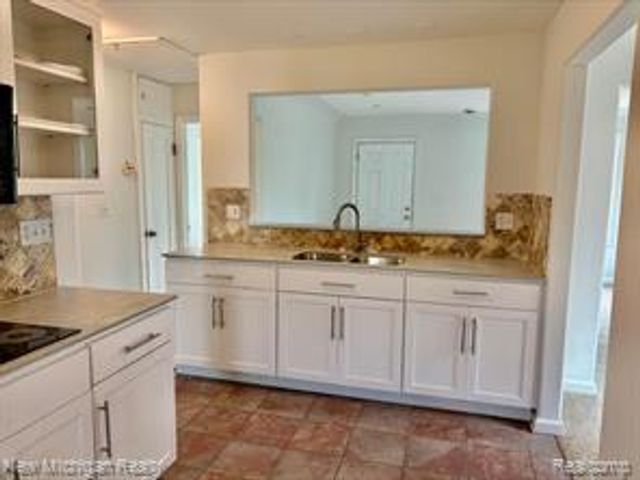 4469 S Saginaw Street, Burton, MI 48529