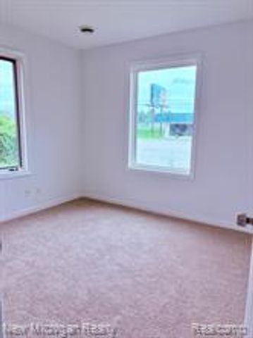 4469 S Saginaw Street, Burton, MI 48529