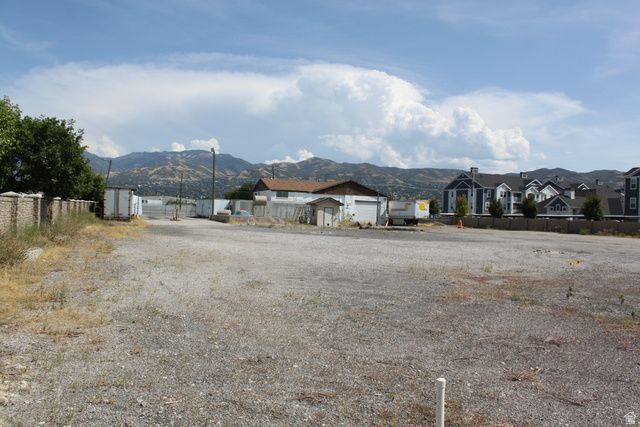 805 N REDWOOD RD, North Salt Lake, UT 84054