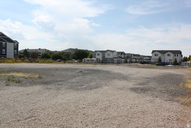 805 N REDWOOD RD, North Salt Lake, UT 84054