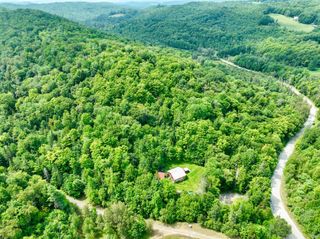4823 Swamp Road, Newbury, VT 05051
