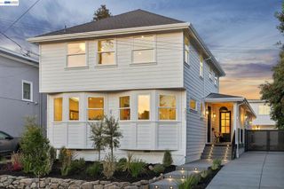 3031 WHEELER STREET, Berkeley, CA 94705
