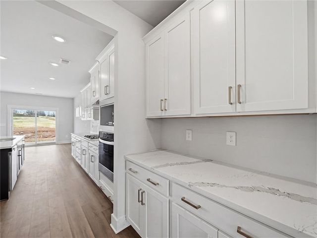 220 Abraham Way, Boiling Springs, SC 29316