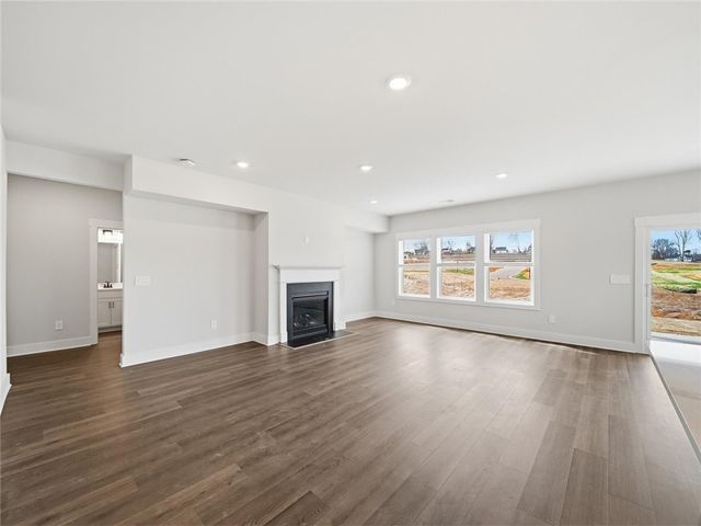 220 Abraham Way, Boiling Springs, SC 29316