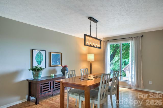 53 Braddock Way, Asheville, NC 28803