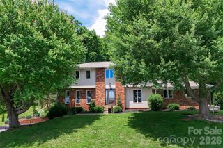 53 Braddock Way, Asheville, NC 28803