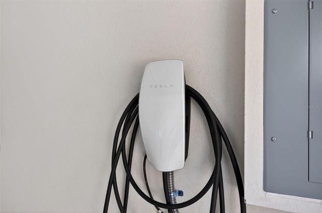 611 24TH AVENUE N, St Petersburg, FL 33704