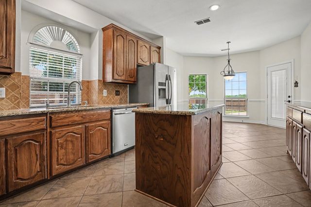 2605 Tall Meadows Drive, Midlothian, TX 76065
