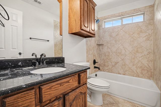 2605 Tall Meadows Drive, Midlothian, TX 76065