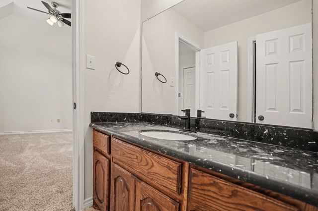 2605 Tall Meadows Drive, Midlothian, TX 76065