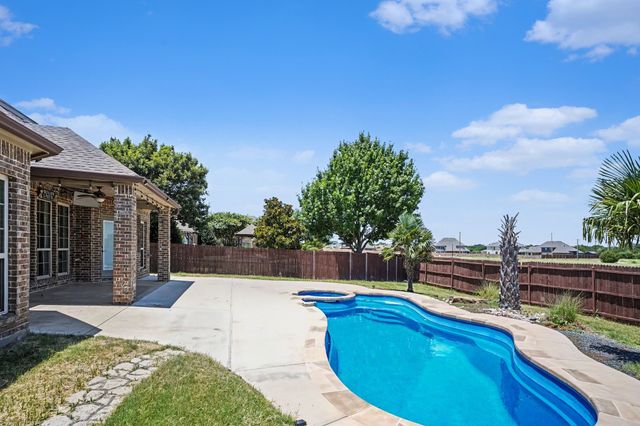 2605 Tall Meadows Drive, Midlothian, TX 76065