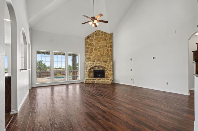2605 Tall Meadows Drive, Midlothian, TX 76065