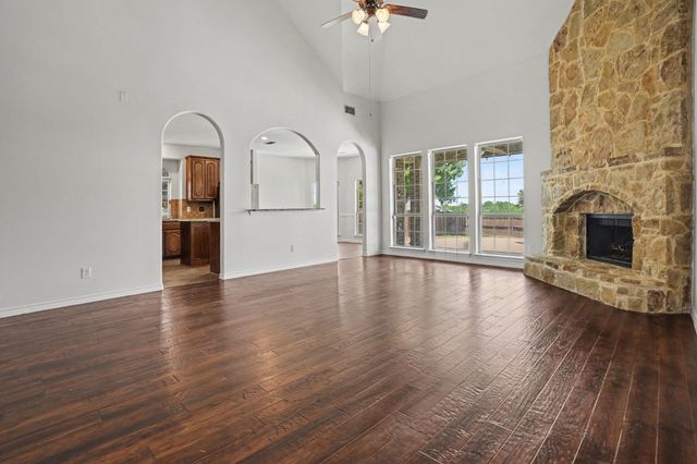 2605 Tall Meadows Drive, Midlothian, TX 76065