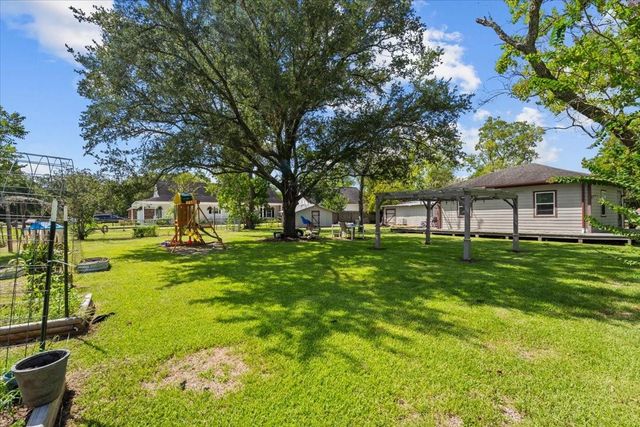 4018 Fm 646 Road N, Santa Fe, TX 77510