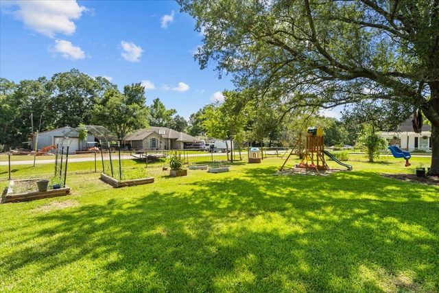 4018 Fm 646 Road N, Santa Fe, TX 77510