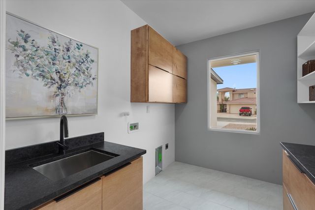 4840 Dodge Avenue NW, Albuquerque, NM 87114