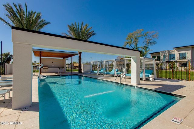 100 W NORTHERN Avenue 15, Phoenix, AZ 85021