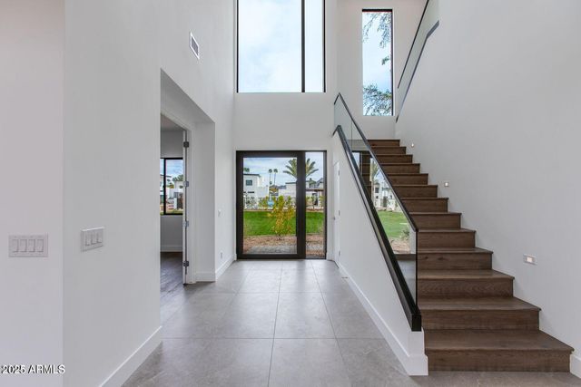 100 W NORTHERN Avenue 15, Phoenix, AZ 85021