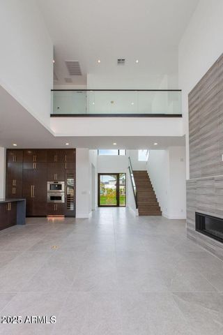 100 W NORTHERN Avenue 15, Phoenix, AZ 85021