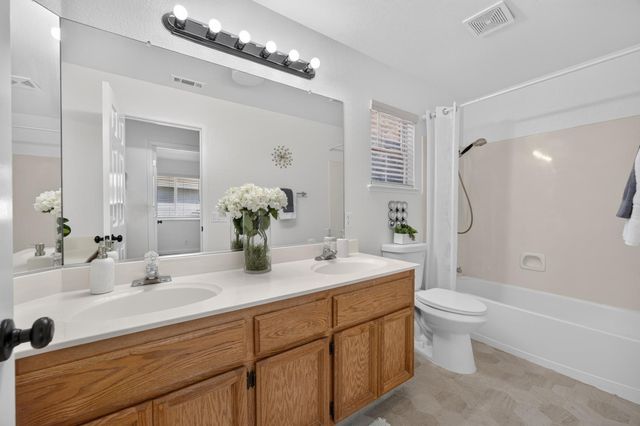 8936 Sheldon Creek Dr, Elk Grove, CA 95624