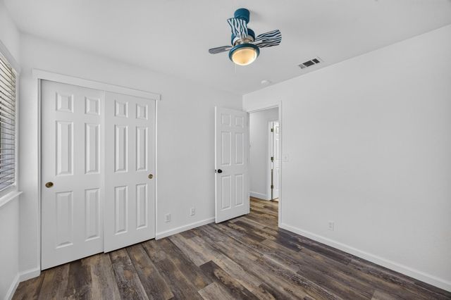 8936 Sheldon Creek Dr, Elk Grove, CA 95624