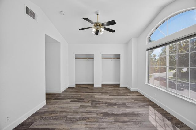 8936 Sheldon Creek Dr, Elk Grove, CA 95624