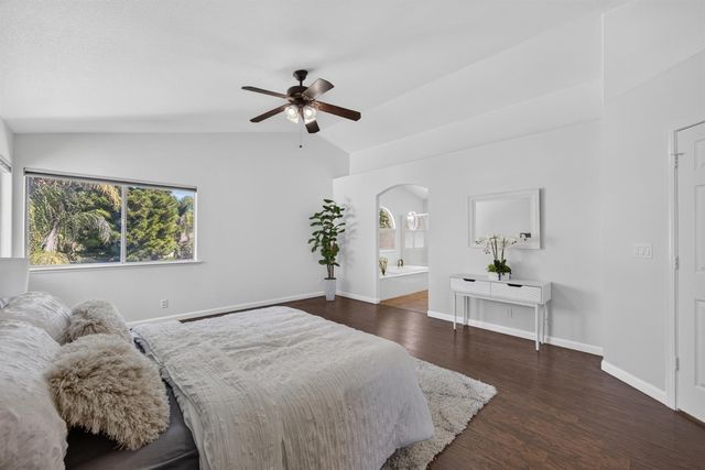 8936 Sheldon Creek Dr, Elk Grove, CA 95624