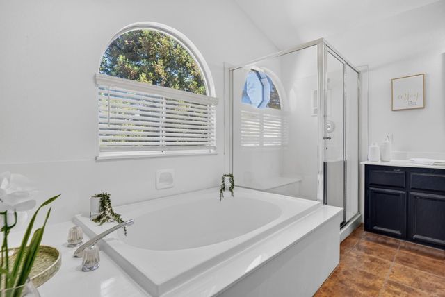 8936 Sheldon Creek Dr, Elk Grove, CA 95624