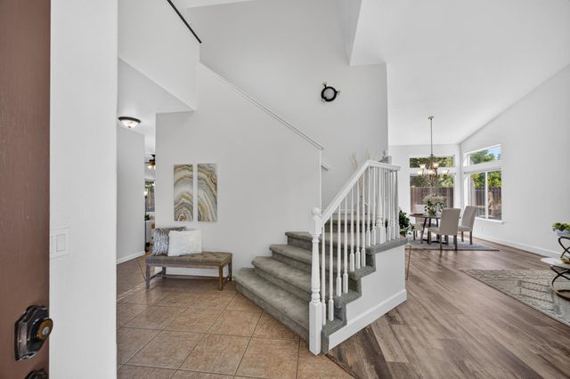 8936 Sheldon Creek Dr, Elk Grove, CA 95624